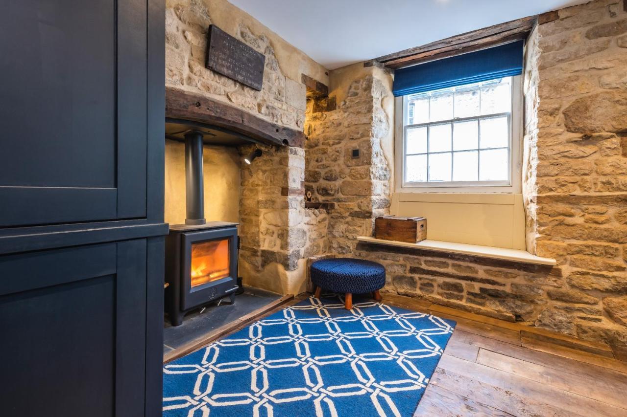 Number 6 - Boutique Grade Ii Listed Townhouse Stamford